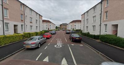Firearm discharged at Glasgow house smashing window with two young children inside - www.dailyrecord.co.uk