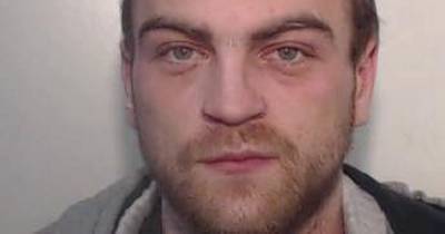 This is the 'dangerous' crack addict who went on a robbery spree and then called a black police officer a 'monkey' - www.manchestereveningnews.co.uk