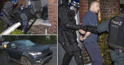 Seven arrested and eight cars seized as police swoop on Greater Manchester homes to target 'suspected members of organised crime groups' - www.manchestereveningnews.co.uk - Manchester - county Oldham