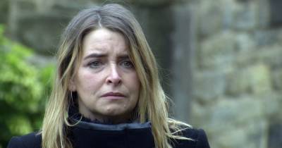 Who is Emmerdale's iconic Charity Dingle actress Emma Atkins and is she leaving the soap? - www.ok.co.uk