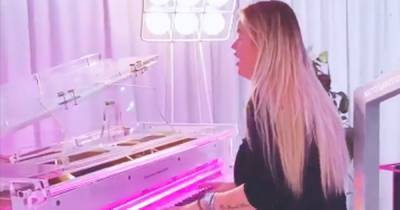 Jane Park shows off swanky apartment in Dubai complete with self playing piano, and giant waterbed - www.dailyrecord.co.uk - Dubai