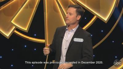 'Celebrity Wheel of Fortune' Adds Disclaimer in Chris Harrison Episode - www.etonline.com
