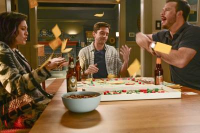 ABC Unveils Extended First-Look For ‘Home Economics’ Comedy, Produced By & Starring Topher Grace – TCA - deadline.com