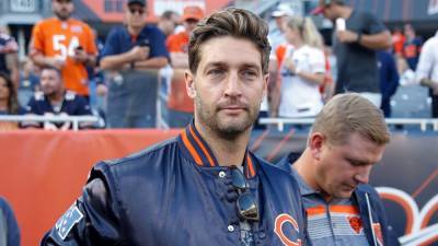 Jay Cutler Is on Raya 'Just for Friends,' Source Says - www.etonline.com