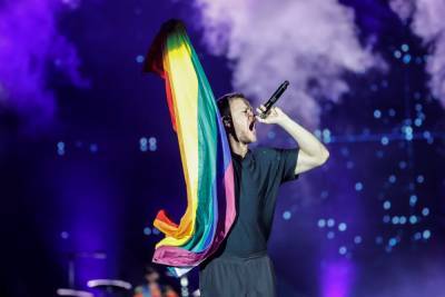 Imagine Dragons’ Dan Reynolds Donates His Childhood Home To LGBTQ Nonprofit’s ‘$8 Million, 8 Houses’ Campaign - etcanada.com - Las Vegas - state Nevada - Arizona - Utah - county Reynolds - state Idaho