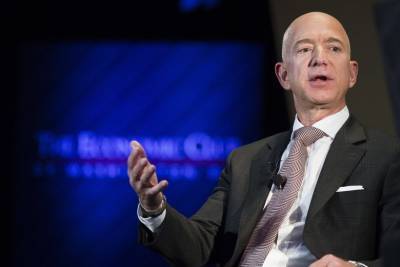 Amazon Founder Jeff Bezos Steps Down As CEO, Becomes Executive Chair - deadline.com