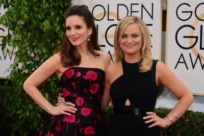 Amy Poehler, Tina Fey to host Golden Globes 2021 on opposite coasts - nypost.com - New York - California - Beverly Hills