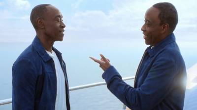 Don Cheadle Reacts to Starring in a Super Bowl Commercial With His Lookalike Brother (Exclusive) - www.etonline.com - county Bay - Kansas City