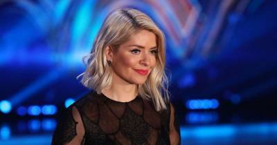 Sad news for Holly Willoughby as Covid causes her to cancel upcoming presenting duties - www.msn.com