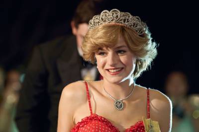 ‘The Crown’ Star Emma Corrin Responds To Kristen Stewart Also Playing Princess Diana: ‘It’s Wonderful’ - etcanada.com