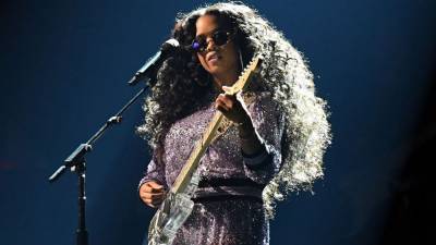H.E.R. on What It Means to Perform at the Super Bowl: 'It Doesn't Get Any Bigger' (Exclusive) - www.etonline.com