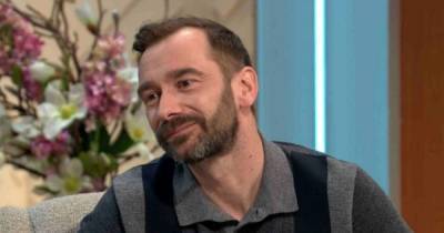 Coronation Street's Charlie Condou says he's lost use of fingers as he fears he has long Covid - www.manchestereveningnews.co.uk
