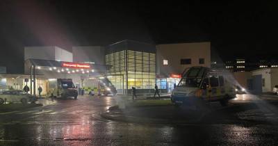 Crosshouse Hospital 'stabbing' LIVE as police deal with three serious incidents - www.dailyrecord.co.uk