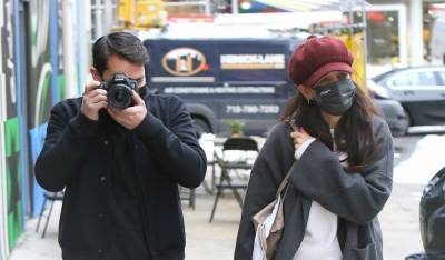 Katie Holmes & Boyfriend Emilio Vitolo Jr. Turn the Camera on the Paparazzi - www.justjared.com - New York
