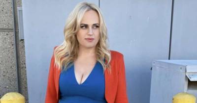 Rebel Wilson keeps it chic in trendy pre-Super Bowl look you might have missed - www.msn.com