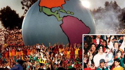 Super Bowl Flashback: Michael Jackson Turned the Halftime Show Into an Extravaganza in 1993 - www.hollywoodreporter.com