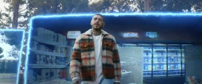 Post Malone Rescues A Bud Light Truck In Super Bowl Commercial - etcanada.com