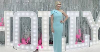 Holly Willoughby divides fans with 'indulgent' post as she prepares to celebrate 40th birthday - www.ok.co.uk