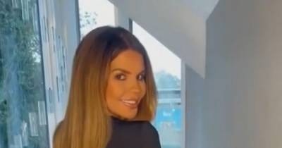 Tanya Bardsley's hilarious reaction as her son nearly ruins her picture - www.manchestereveningnews.co.uk