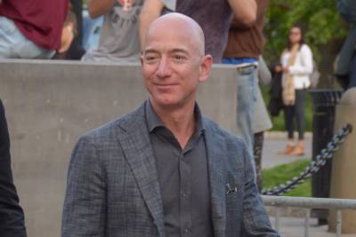 Amazon CEO Jeff Bezos to step down - www.hollywood.com