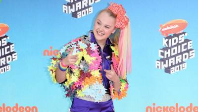 JoJo Siwa Shares Adorable First Pics With Her GF To Celebrate Their 1 Month Anniversary - hollywoodlife.com