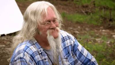 Billy Brown, 'Alaskan Bush People' Dad, Dead at Age 68 - www.etonline.com