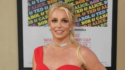 ‘Framing Britney Spears’: Sarah Jessica Parker, Andy Cohen and More Celebs React to Documentary - www.etonline.com