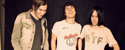The Cribs turned down MySpace Records signing after Tom said he’d make everyone friends with them - completemusicupdate.com - Los Angeles