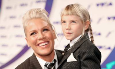 Pink's Daughter Willow Shows Off Singing Voice in Mom's TikTok Debut! - www.justjared.com