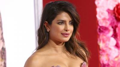 Priyanka Chopra Reveals a Director Asked Her to Get a Boob Job to ‘Fix’ Her Proportions - stylecaster.com