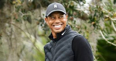 Tiger Woods Thanks Fans for ‘Touching’ Gesture in 1st Tweet Since Single-Car Crash: ‘You Are Truly Helping Me’ - www.usmagazine.com - California - Florida