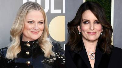 Amy Poehler and Tina Fey Are Chic in Multiple Golden Globes Hosting Looks - www.etonline.com - California - Manhattan
