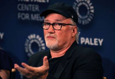 David Fincher Hilariously Downs Shot After Losing Out On Golden Globe Award - etcanada.com - Chicago