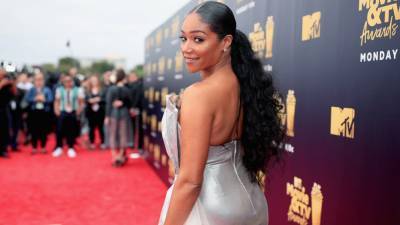 Tiffany Haddish Debuted a Blonde Buzzcut at the Golden Globes - www.glamour.com