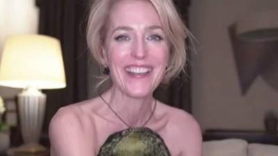 Gillian Anderson Reacts to Prince Harry's Opinion of 'The Crown' - www.etonline.com