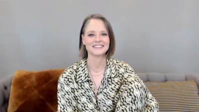 Jodie Foster Thanks Aaron Rodgers In Golden Globes Speech, As Promised, After His Recent Shout-Out - etcanada.com - city Golden - Mauritania