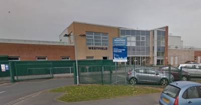 School bubble closes after positive Covid test - just a day after pupils returned to class - www.manchestereveningnews.co.uk