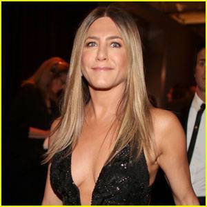 Jennifer Aniston Puts This Candle All Around Her Home & Movie Trailers! - www.justjared.com - Sweden