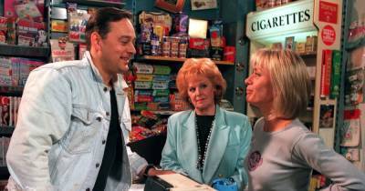 Corrie legend set to make comeback as Rita Tanner gets blast from the past - www.manchestereveningnews.co.uk