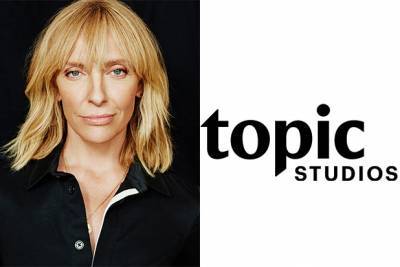 Toni Collette to Make Directorial Debut With Adaptation of ‘Writers and Lovers’ - thewrap.com