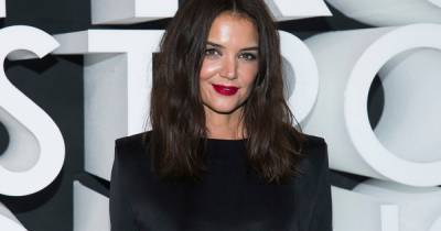 Katie Holmes Proves Spring Trench Season Is Here — How to Get the Look - www.usmagazine.com