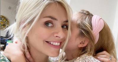 Holly Willoughby fans praise 'sweetest thing' as daughter Belle speaks on BBC Radio 1 - www.manchestereveningnews.co.uk
