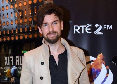 2FM stars have yet to wish Eoghan McDermott farewell after his departure - evoke.ie