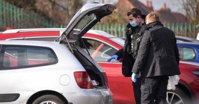 Shocking details emerge about incidents involving knifeman Tasered by cops at health centre - www.manchestereveningnews.co.uk