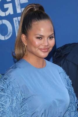 Chrissy Teigen Takes ‘Really Important’ Zoom Call From Doctor’s Office - etcanada.com