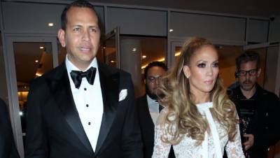 J.Lo Claps Back At A-Rod Split Headlines With Video: ‘Ain’t Worried About A Blog Or A B-tch’ - hollywoodlife.com