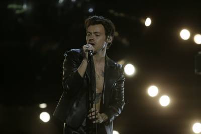 Harry Styles Kicks Off The Grammys With Soulful And Sexy Performance Of ‘Watermelon Sugar’ - etcanada.com - Los Angeles