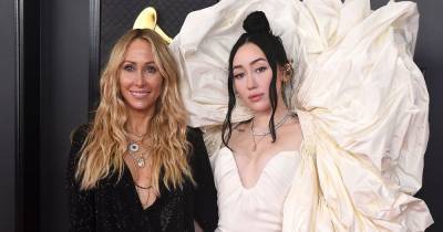 Noah Cyrus and More Stars Who Brought Family Members to the Grammys 2021: Pics - www.usmagazine.com - Tennessee