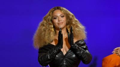 Beyoncé Wins Record-Tying 27th GRAMMY Award - www.etonline.com