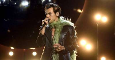 Harry Styles kicks off Grammy Awards - www.msn.com